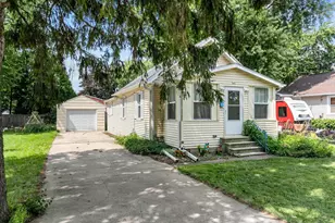 445 Dove St, Oshkosh, WI 54902 - Photo 1