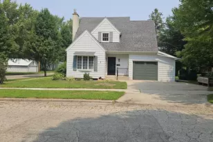 193 W Liberty St, Berlin, WI 54923 - Photo 1