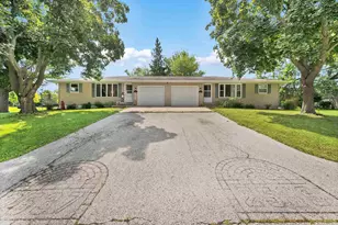 2537 River Grove Ave, Green Bay, WI 54303 - Photo 1