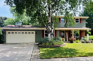 602 S Westfield St, Oshkosh, WI 54902 - Photo 1