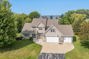 4450 Ravine Way, Oshkosh, WI 54904 - Photo 1