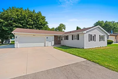 2114 W Jonathon Drive, Appleton, WI 54914 - Photo 1