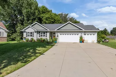 2546 W Settlers Court, Appleton, WI 54914 - Photo 1