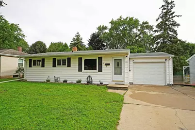 1638 Langlade Avenue, Green Bay, WI 54304 - Photo 1