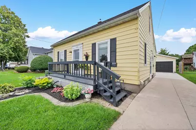 1119 Wisconsin Avenue, Manitowoc, WI 54220 - Photo 1