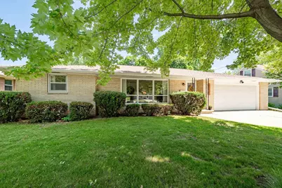 413 Allouez Avenue, Green Bay, WI 54301 - Photo 1