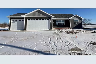 320 Brooke Drive, Omro, WI 54963 - Photo 1