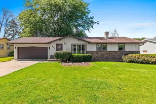 411 Van Caster Dr, Green Bay, WI 54311 - Photo 1