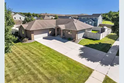 3526 Blackwolf, Green Bay, WI 54311 - Photo 1