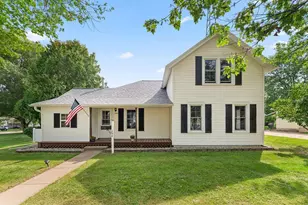 298 E Liberty St, Berlin, WI 54923 - Photo 1