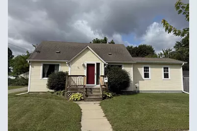 315 Burns Street, Marinette, WI 54143 - Photo 1