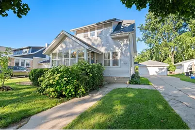 324 S Ontario Street, De Pere, WI 54115 - Photo 1