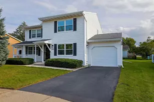 1183 Apple Ct, Oshkosh, WI 54902 - Photo 1