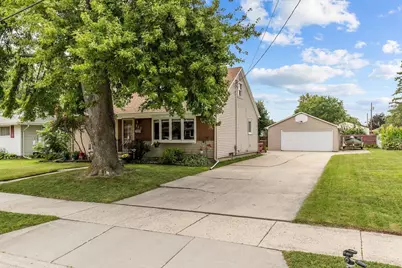 828 Arthur Street, Menasha, WI 54952 - Photo 1