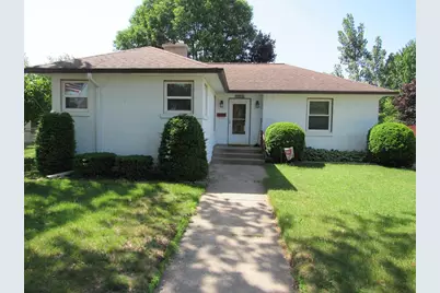 2007 17th Avenue, Menominee, MI 49858 - Photo 1