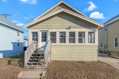 504 Ceape Avenue, Oshkosh, WI 54901 - Photo 1