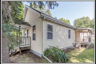 424 Nicolet Blvd, Menasha, WI 54952 - Photo 1