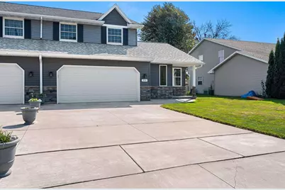 978 St Anthony Drive #2, De Pere, WI 54115 - Photo 1