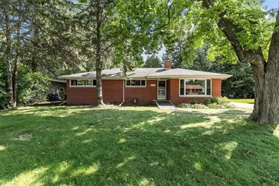 2570 Palisades Lane, Appleton, WI 54915 - Photo 1