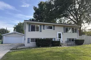 722 Thomas St, Fond du Lac, WI 54935 - Photo 1