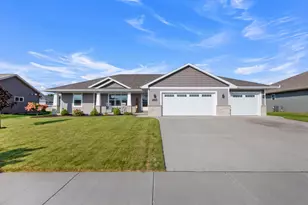 1723 Jerome Wy, Green Bay, WI 54313 - Photo 1