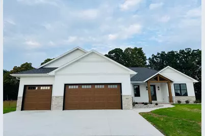 3411 Dandy Way, Green Bay, WI 54311 - Photo 1