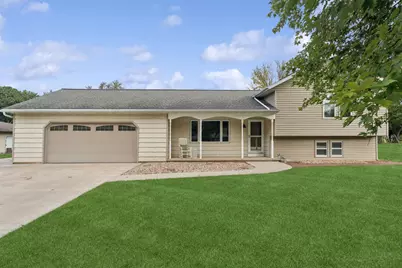 W6378 Lakeview Court, Menasha, WI 54952 - Photo 1