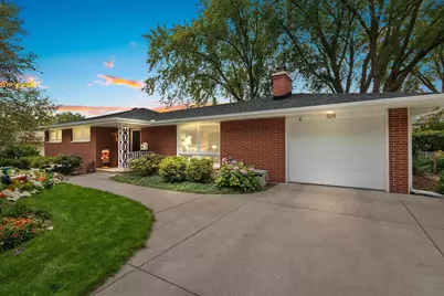 328 E Briar Lane, Green Bay, WI 54301 - Photo 1