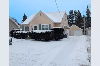 529 Fairview Avenue, Neenah, WI 54956 - Photo 1