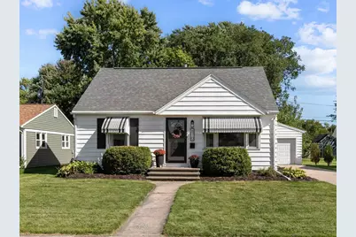 870 Maple Street, Neenah, WI 54956 - Photo 1