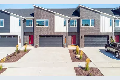 454 Aldon Circle, Green Bay, WI 54304 - Photo 1