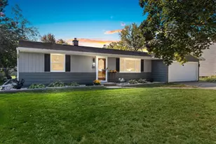 424 Floral Dr, Green Bay, WI 54301 - Photo 1