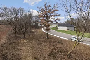 Largo Ridge Ct, Green Bay, WI 54311 - Photo 1