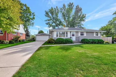 214 W Peckham Street, Neenah, WI 54956 - Photo 1