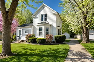 325 N Wisconsin St, Berlin, WI 54923 - Photo 1