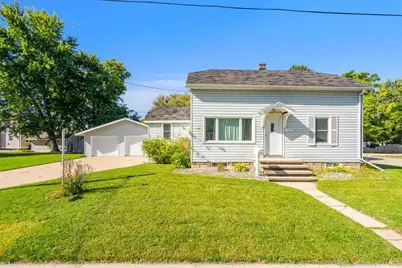 1319 N Ullman Street, Appleton, WI 54911 - Photo 1