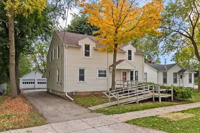 1223 W Summer Street, Appleton, WI 54914 - Photo 1