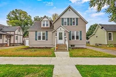 2611 Parkridge Avenue, Marinette, WI 54143 - Photo 1