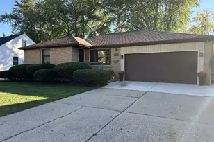 1193 Bond St, Green Bay, WI 54303 - Photo 1