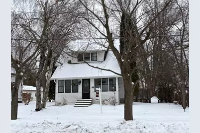 514 E Pine Street, New London, WI 54961 - Photo 1