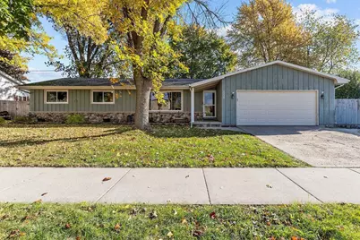 1224 S Matthias Street, Appleton, WI 54915 - Photo 1