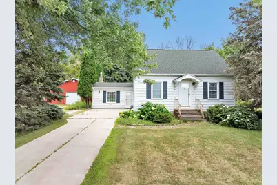 531 S Grandview Road, Green Bay, WI 54311 - Photo 1