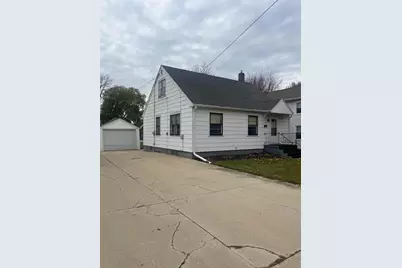219 Cleveland Street, Brillion, WI 54110 - Photo 1