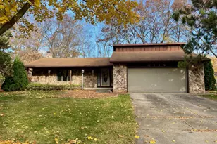 3112 Birdie Ct, Green Bay, WI 54313 - Photo 1