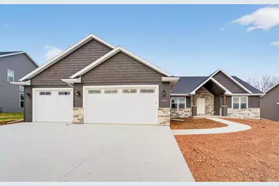 1621 Founders Street, Neenah, WI 54956 - Photo 1