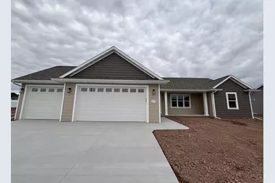 2060 Bear Paw Trail, Kaukauna, WI 54130 - Photo 1