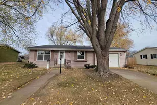 216 Center St, North Fond du Lac, WI 54937 - Photo 1