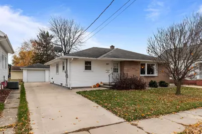 527 W McKinley Avenue, Little Chute, WI 54140 - Photo 1