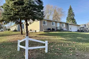 163 N Kossuth St, Berlin, WI 54923 - Photo 1