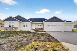 4629 Richard Ln, Green Bay, WI 54313 - Photo 1